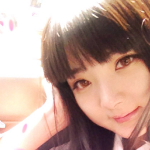 Trove Carafe Autographed by Mumu